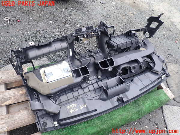 1UPJ-9239357505]セレナ Sハイブリッド(HC26)ダッシュボード 中古_5