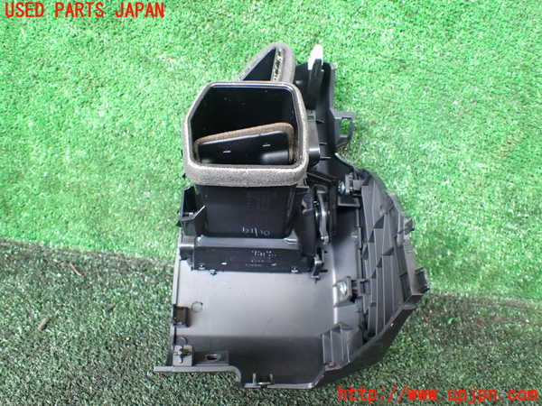 1UPJ-9239357528]セレナ Sハイブリッド(HC26)エアコン吹き出し口3 (左) 中古_2