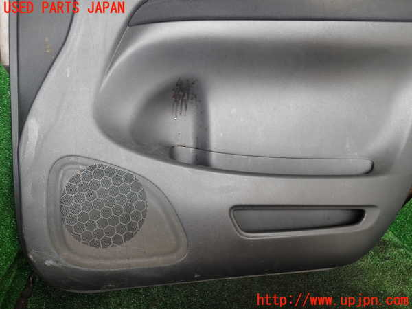 1UPJ-9239351234]セレナ Sハイブリッド(HC26)右前ドア内張り 中古_3