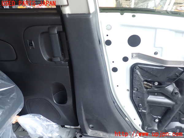 1UPJ-9239357670]セレナ Sハイブリッド(HC26)左センターピラートリム 中古_3