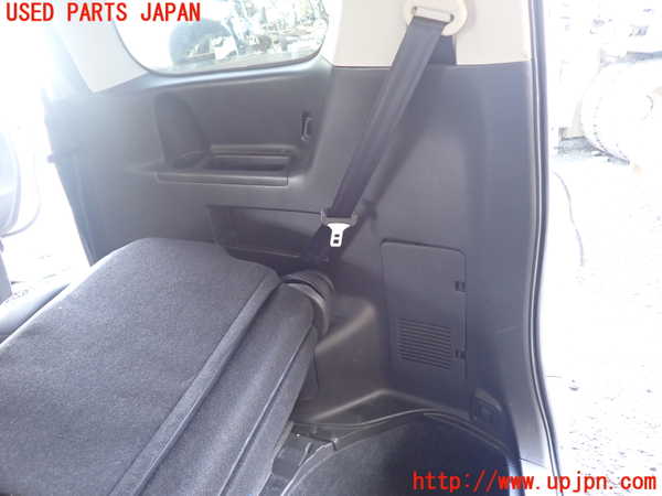 1UPJ-9239357675]セレナ Sハイブリッド(HC26)右リアピラートリム 中古_4