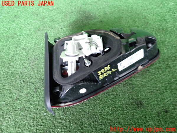 2UPJ-9239361550]VW ゴルフ トゥーラン(1TDFG)右リアフィニッシャー 中古_2