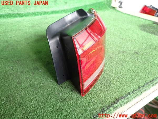 2UPJ-9239361530]VW ゴルフ トゥーラン(1TDFG)右テールランプ 中古_2