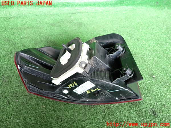 2UPJ-9239361530]VW ゴルフ トゥーラン(1TDFG)右テールランプ 中古_3