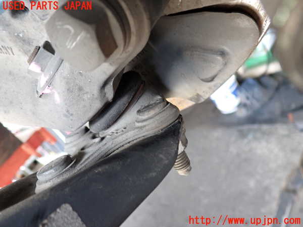 2UPJ-9239364295]VW ゴルフ トゥーラン(1TDFG)左フロントナックルハブ 中古_2