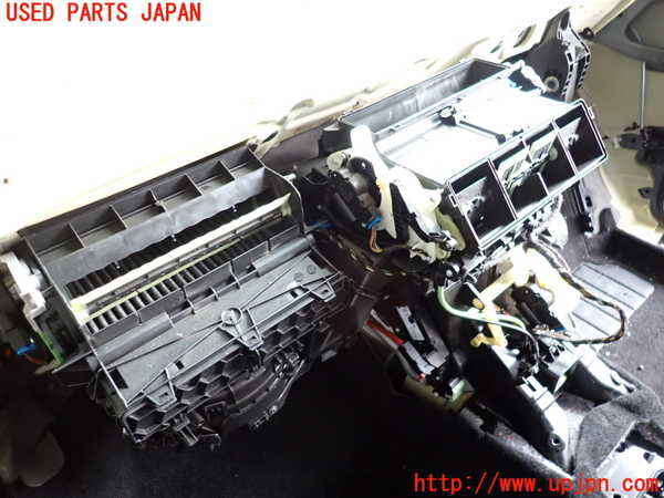 2UPJ-9239366081]VW ゴルフ トゥーラン(1TDFG)エバポレーター1 中古_2