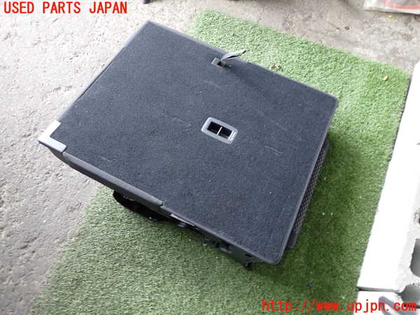 2UPJ-9239367235]VW ゴルフ トゥーラン(1TDFG)右3列目シート 中古_4