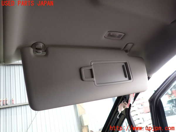 2UPJ-9239367625]VW ゴルフ トゥーラン(1TDFG)室内サンバイザー右側 中古_2