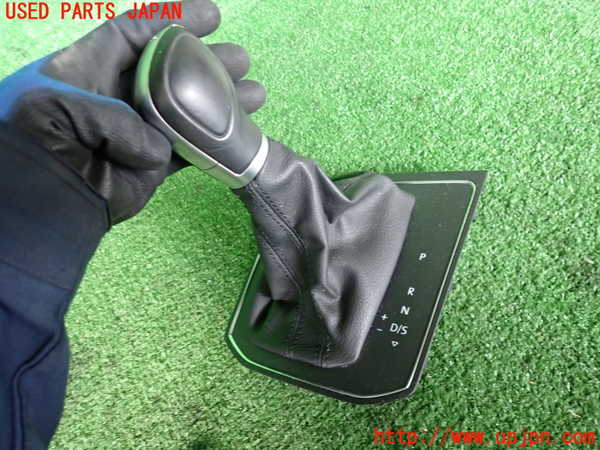 2UPJ-9239367570]VW ゴルフ トゥーラン(1TDFG)シフトノブ 中古_2