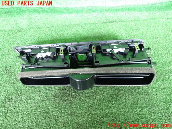 2UPJ-9239367526]VW ゴルフ トゥーラン(1TDFG)エアコン吹き出し口1 (真中) 中古_2