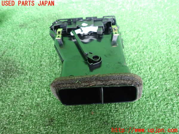 2UPJ-9239367528]VW ゴルフ トゥーラン(1TDFG)エアコン吹き出し口3 (左) 中古_2