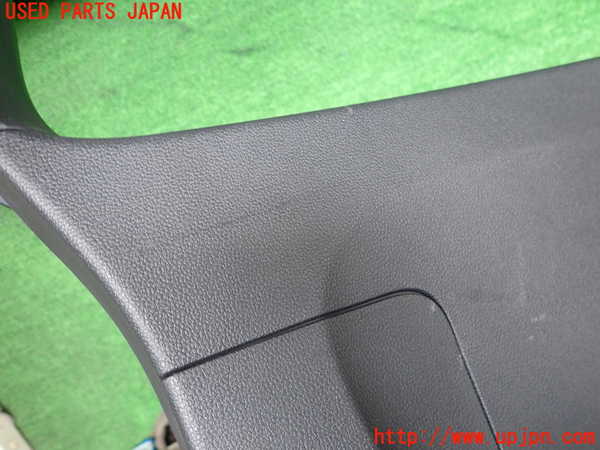 2UPJ-9239361578]VW ゴルフ トゥーラン(1TDFG)バックドア内張り 中古_3