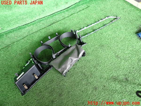 2UPJ-9239367510]VW ゴルフ トゥーラン(1TDFG)メーターフード 中古_4