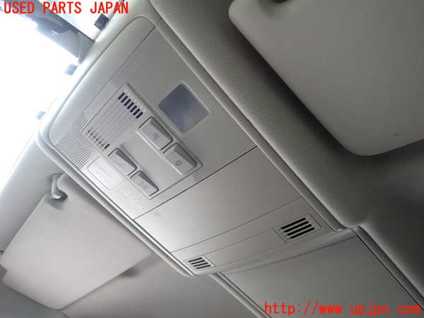 2UPJ-9239366411]VW ゴルフ トゥーラン(1TDFG)ルームランプ1 (真中 1列目) 中古_2