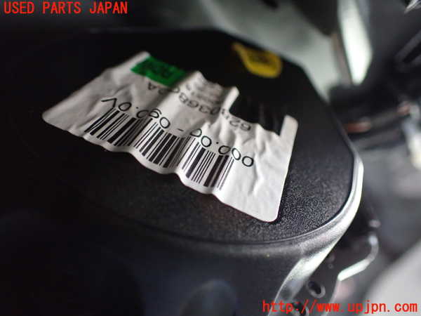 2UPJ-9239367135]VW ゴルフ トゥーラン(1TDFG)真中2列目シートベルト 中古_4