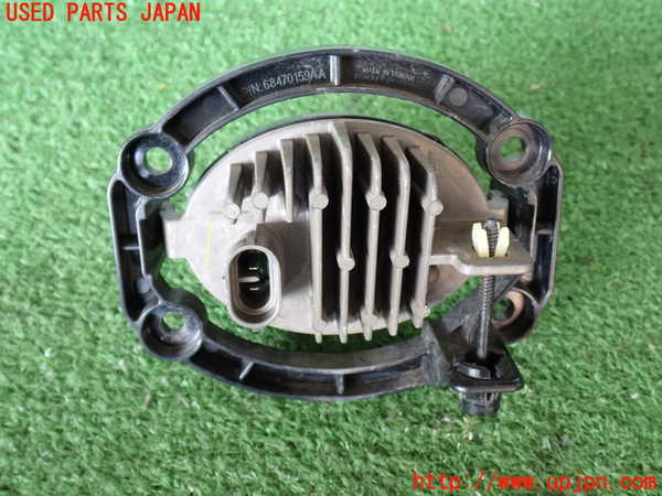 2UPJ-9239371180]ジープ・コンパス(M624)右フォグ 中古_3