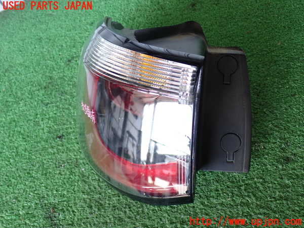 2UPJ-9239371536]ジープ・コンパス(M624)左テールランプ 中古_2