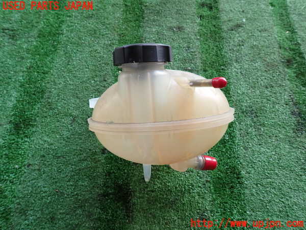 2UPJ-9239372410]ジープ・コンパス(M624)ラジエータータンク 中古_2