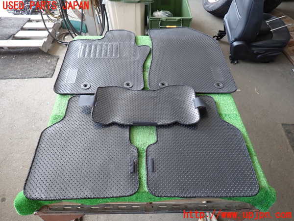2UPJ-9239377800]ジープ・コンパス(M624)フロアマット 中古_4