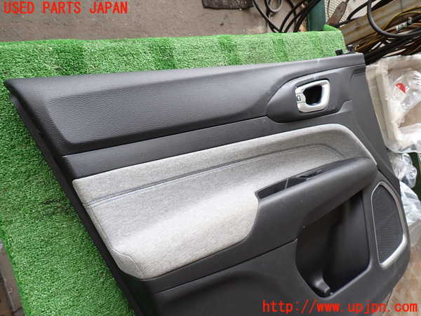 2UPJ-9239371264]ジープ・コンパス(M624)左前ドア内張り 中古_3