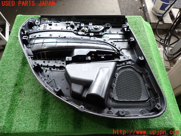 2UPJ-9239371294]ジープ・コンパス(M624)右後ドア内張り 中古_5