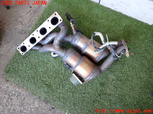 2UPJ-9239382041]BMW X1(VL18)(E84系)エキマニ1 触媒 マニバーター 中古_2