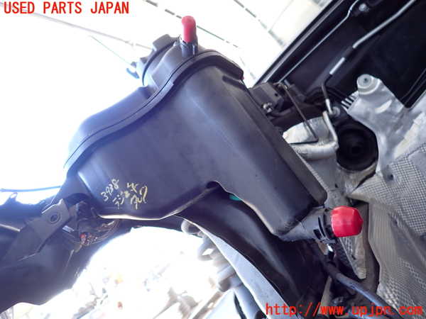 2UPJ-9239382410]BMW X1(VL18)(E84系)ラジエータータンク 中古_2