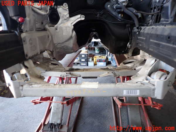 2UPJ-9239385285]BMW X1(VL18)(E84系)フロントメンバー 中古_2