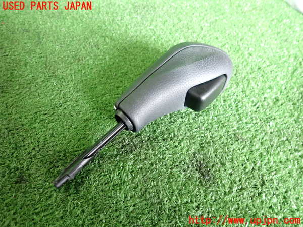 2UPJ-9239387570]BMW X1(VL18)(E84系)シフトノブ 中古_2