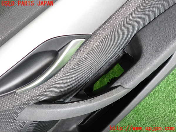 2UPJ-9239381234]BMW X1(VL18)(E84系)右前ドア内張り 中古_2