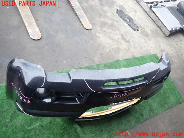 2UPJ-9239391010]クライスラー・300C(LX35-)フロントバンパー 中古_5