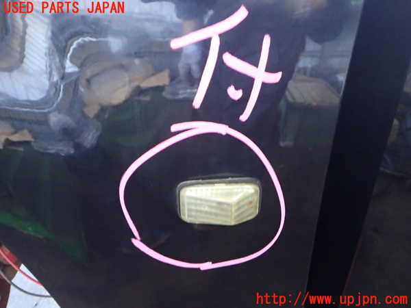 2UPJ-9239391082]クライスラー・300C(LX35-)左前フェンダー 中古_2