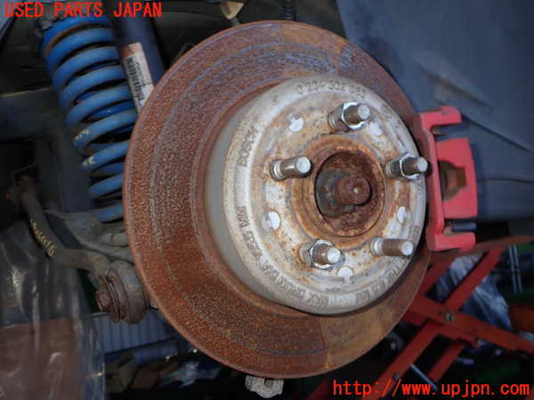 2UPJ-9239394300]クライスラー・300C(LX35-)右リアナックルハブ 中古_2