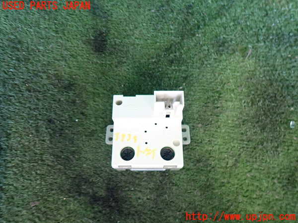 2UPJ-9239397850]クライスラー・300C(LX35-)時計 中古_2