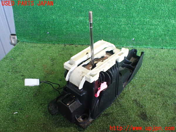 2UPJ-9239397555]クライスラー・300C(LX35-)ATシフトレバー 中古_2