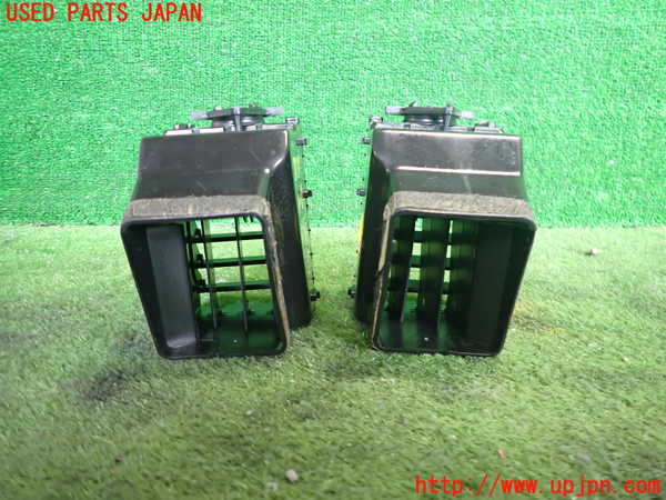 2UPJ-9239397526]クライスラー・300C(LX35-)エアコン吹き出し口1(真中) 中古_2