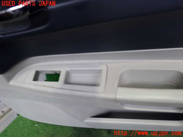 2UPJ-9239391234]クライスラー・300C(LX35-)右前ドア内張り 中古_2