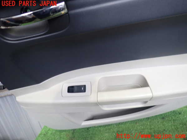 2UPJ-9239391294]クライスラー・300C(LX35-)右後ドア内張り 中古_2