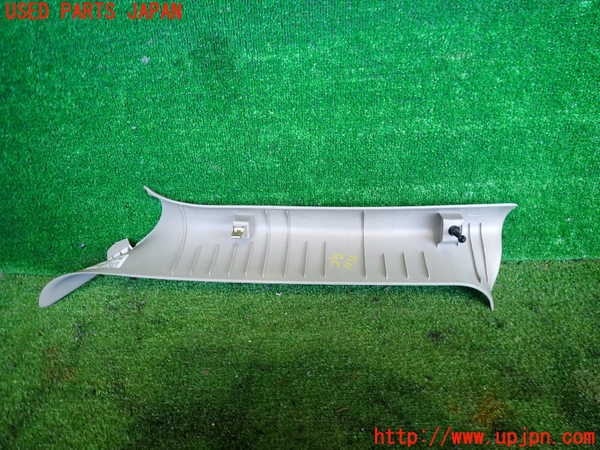 2UPJ-9239397655]クライスラー・300C(LX35-)右フロントピラートリム 中古_2