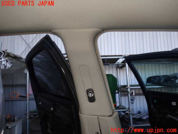 2UPJ-9239397670]クライスラー・300C(LX35-)左センターピラートリム 中古_2