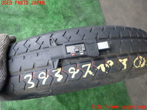 2UPJ-9239399601]クライスラー・300C(LX35-)スペアタイヤ1 中古_2