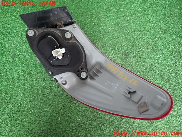 2UPJ-9239401536]マークX(GRX130)左テールランプ 中古_3
