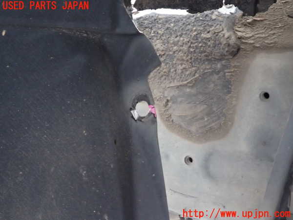2UPJ-9239401092]マークX(GRX130)左前フェンダーライナー 中古_3