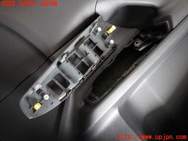 2UPJ-9239401234]マークX(GRX130)右前ドア内張り 中古_4