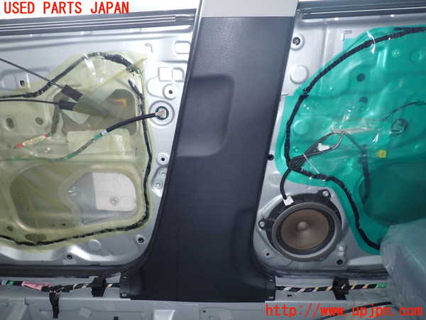 2UPJ-9239407665]マークX(GRX130)右センターピラートリム 中古_3