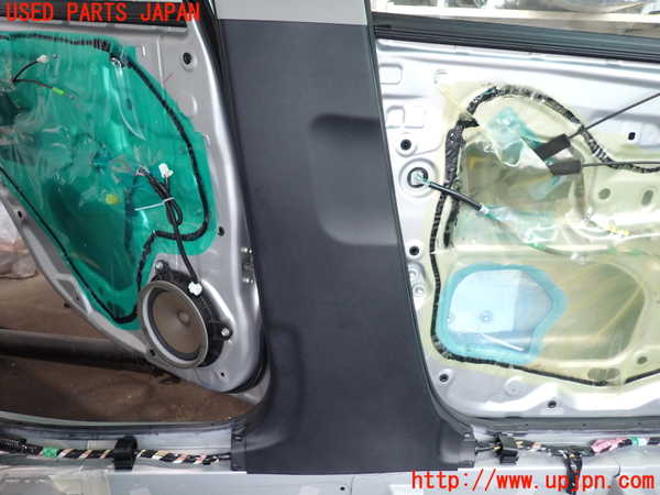 2UPJ-9239407670]マークX(GRX130)左センターピラートリム 中古_3