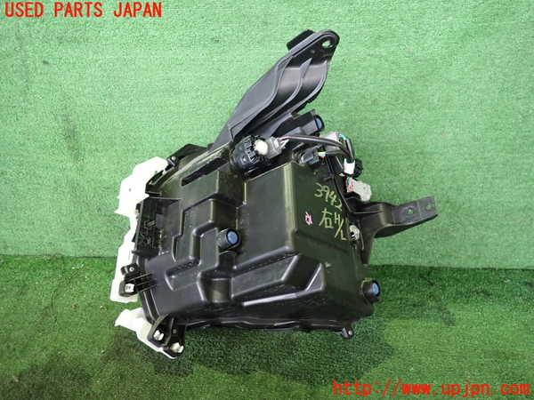 2UPJ-9239421130]アウトランダーPHEV(GN0W)右ヘッドライト LED 中古_3
