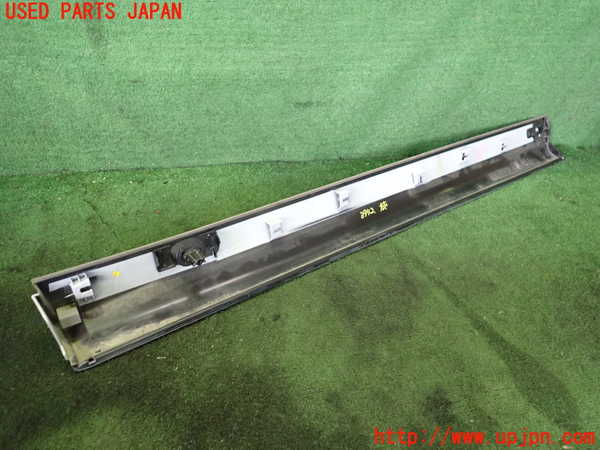 2UPJ-9239421232]アウトランダーPHEV(GN0W)右前ドアパネル 中古_3