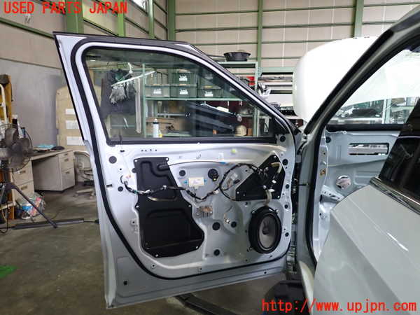 2UPJ-9239421260]アウトランダーPHEV(GN0W)左前ドア (43R-01979) 中古_3