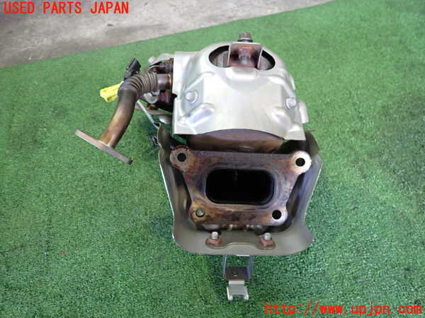2UPJ-9239422041]アウトランダーPHEV(GN0W)エキマニ1 (触媒 マニバーター) 中古_2